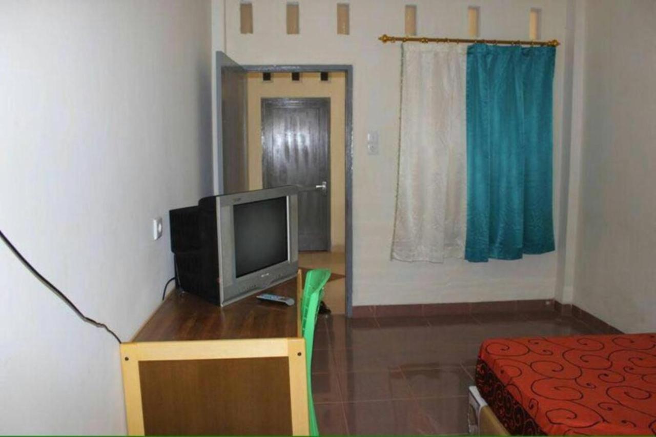 Penginapan Syariah Parit  Exterior photo