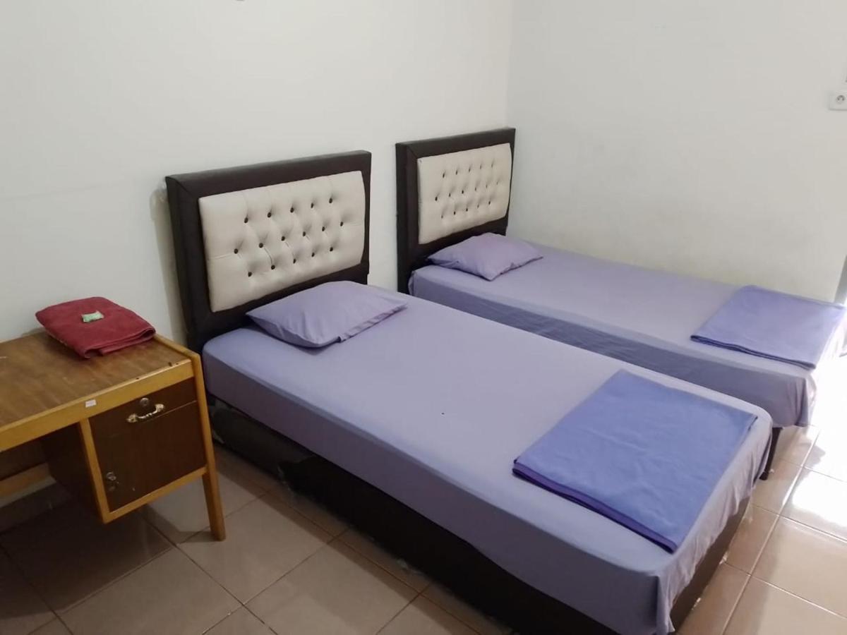 Penginapan Syariah Parit  Exterior photo