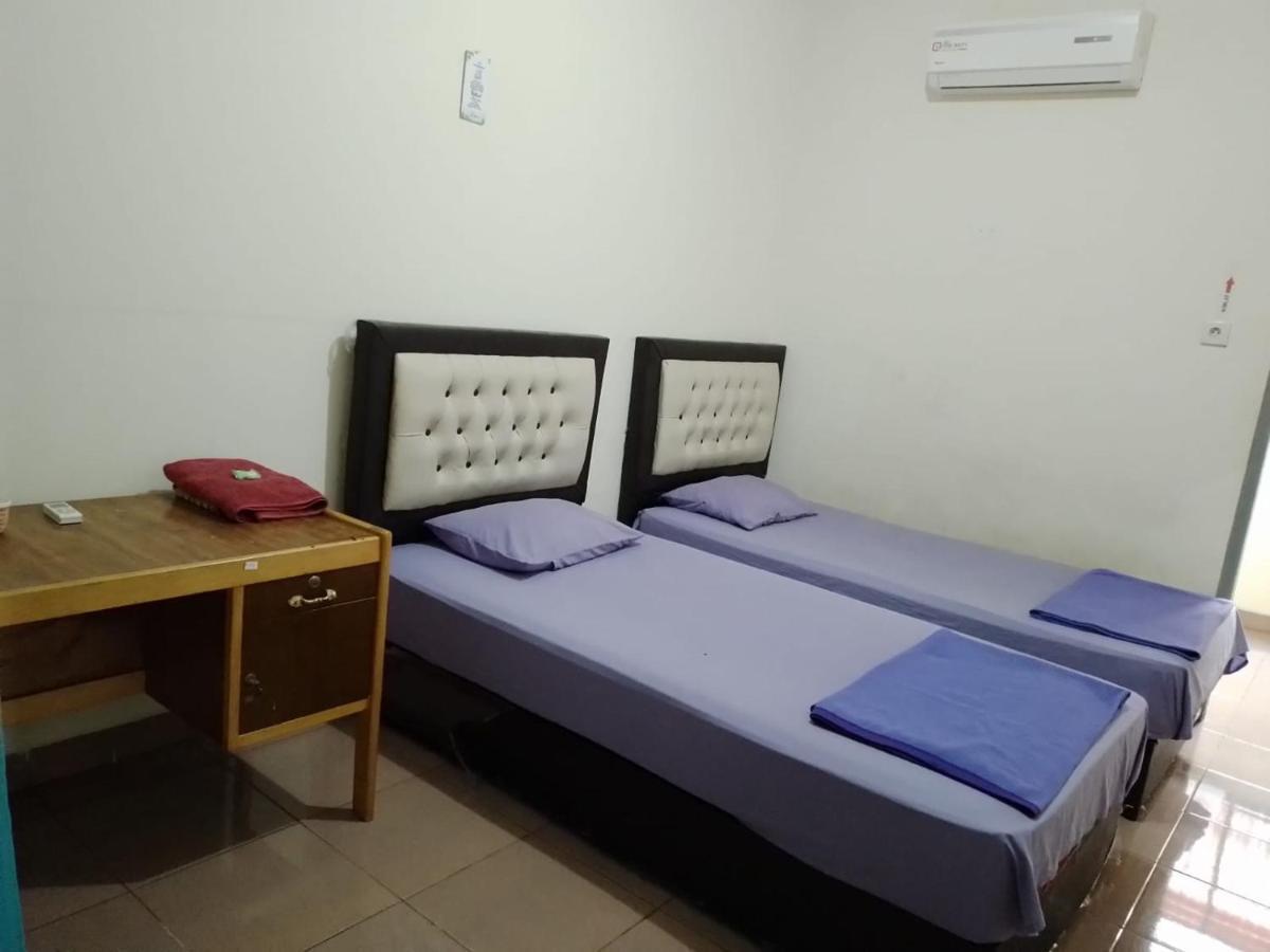 Penginapan Syariah Parit  Exterior photo