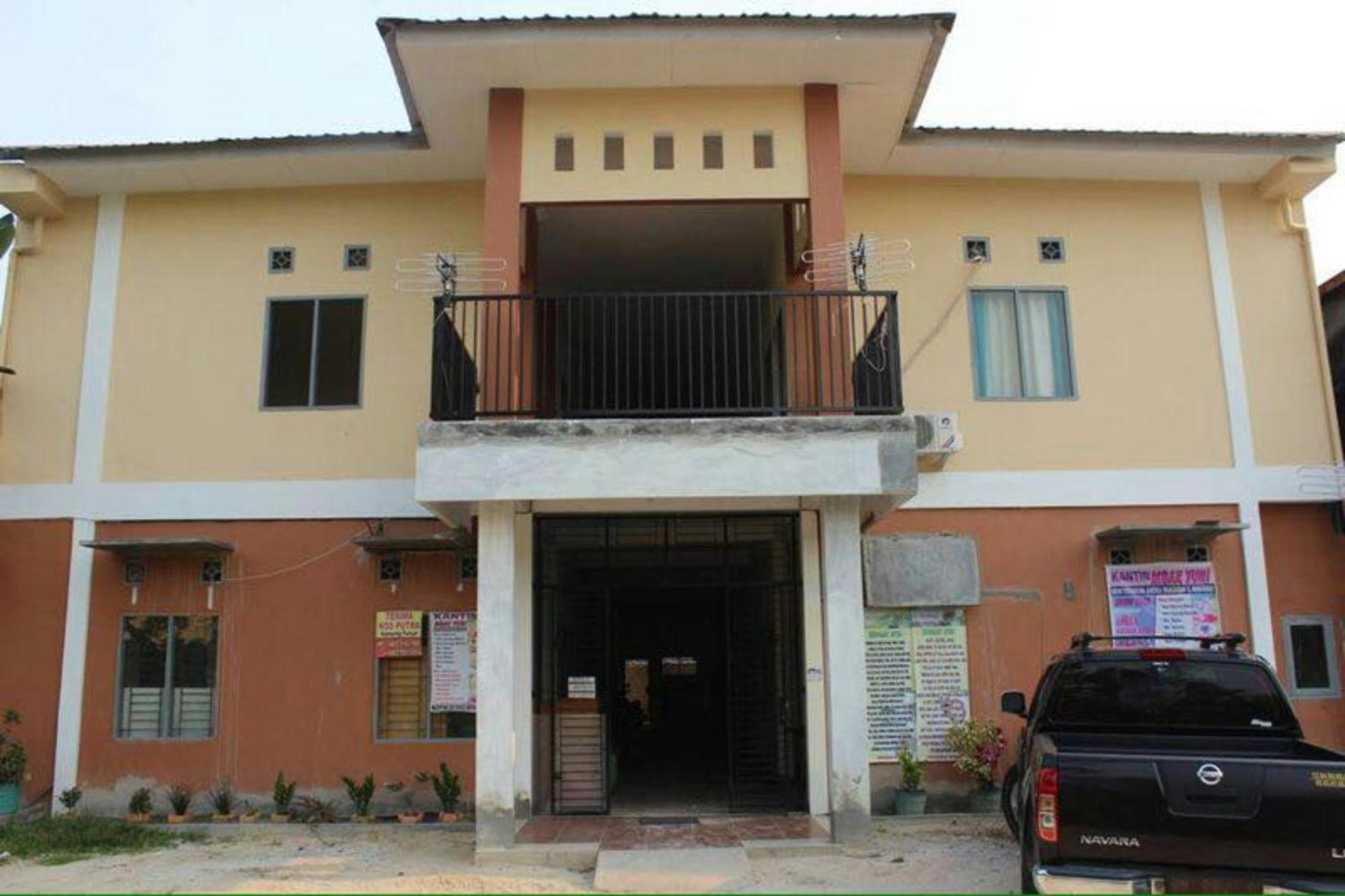 Penginapan Syariah Parit  Exterior photo